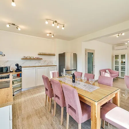 4 Bedroom Gorgeous Home In Gornji Muc Vikendica Muc